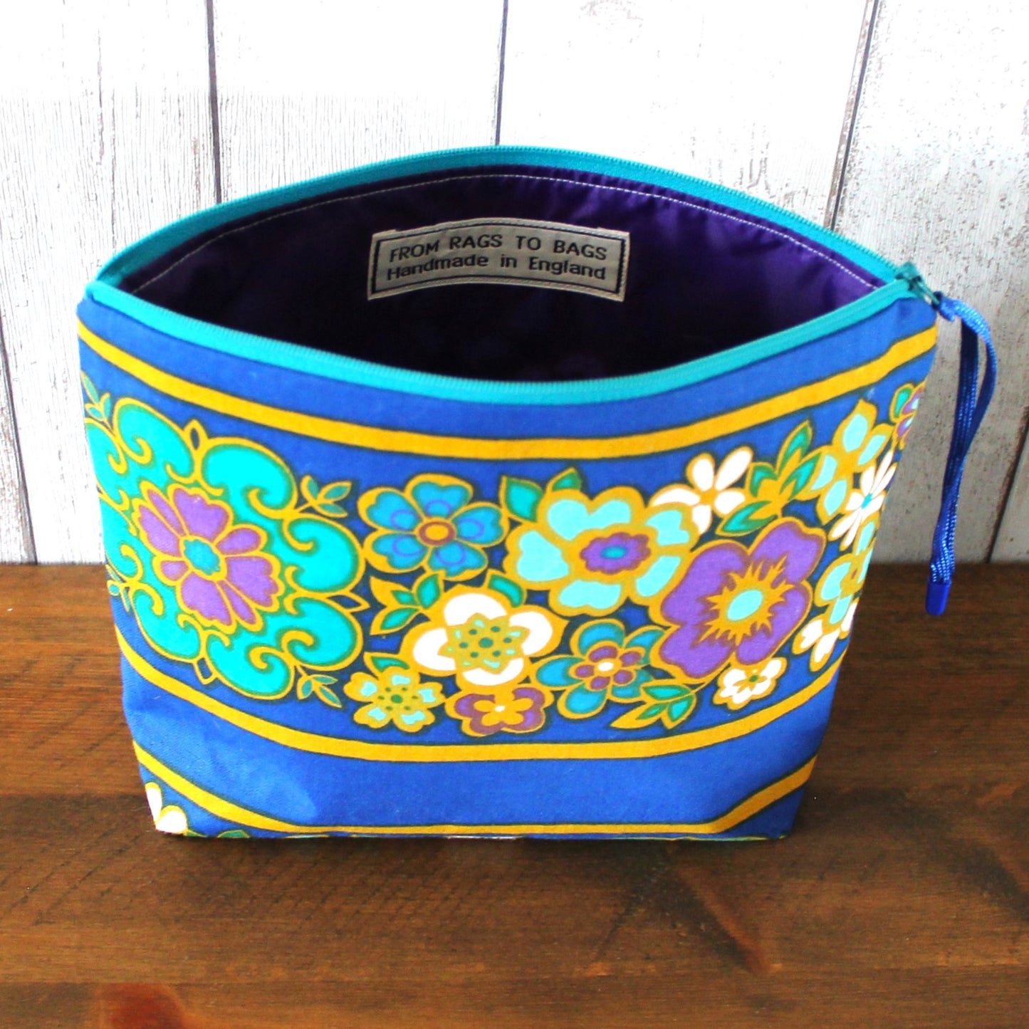 Vintage 1970s Floral Print Makeup Bag