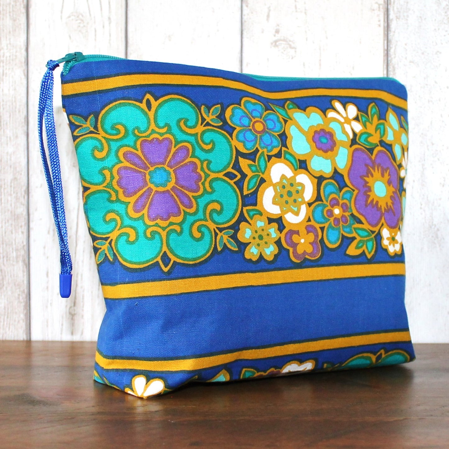 Vintage 1970s Floral Print Makeup Bag