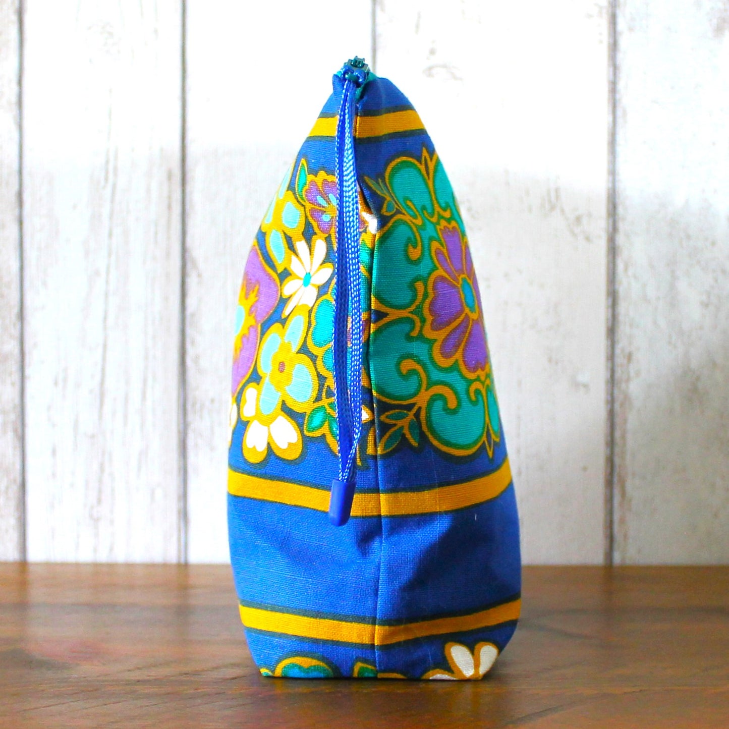Vintage 1970s Floral Print Makeup Bag