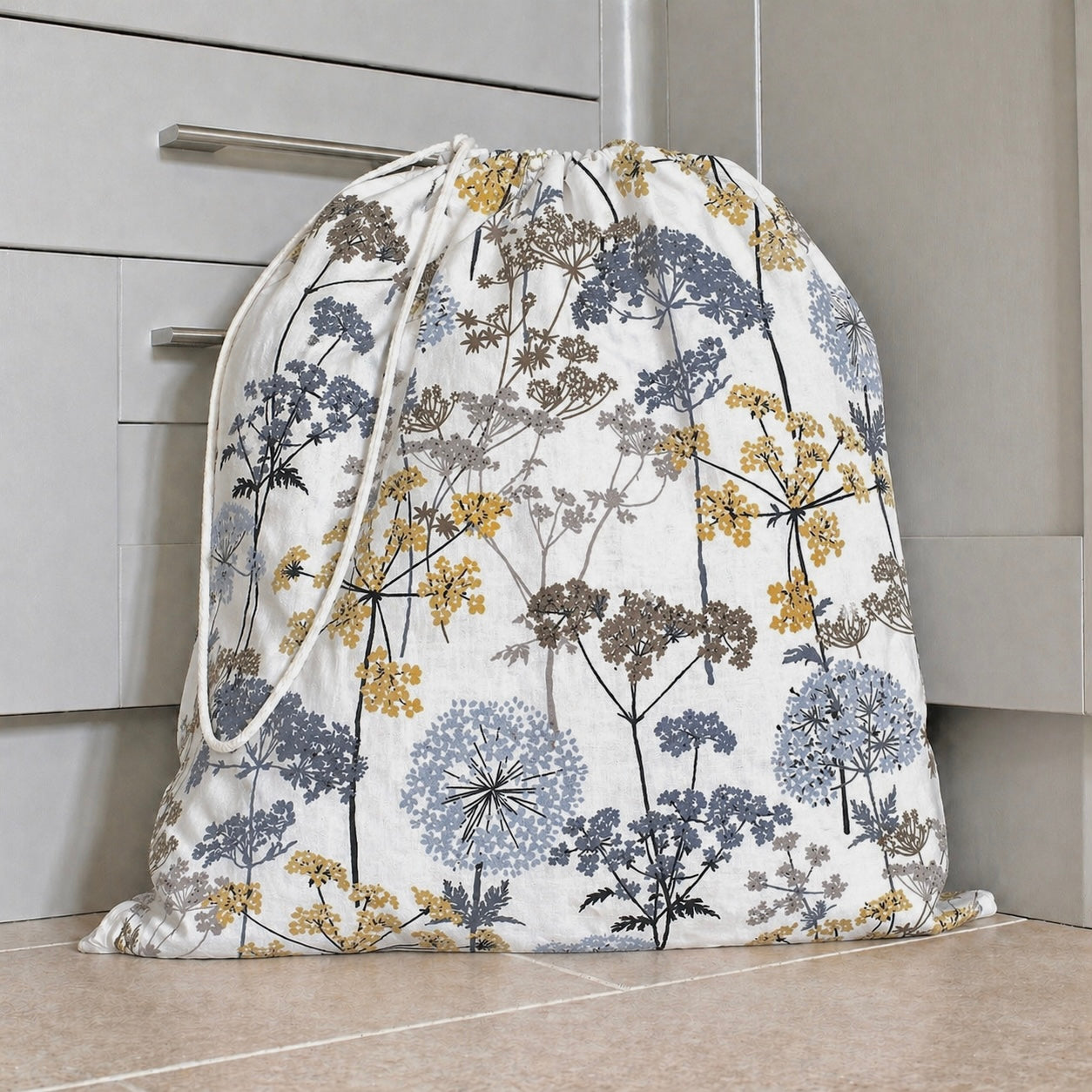 Seed Head Print Laundry Bag